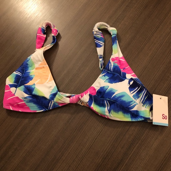 SO Other - Floral swim bikini top. Brand new!!